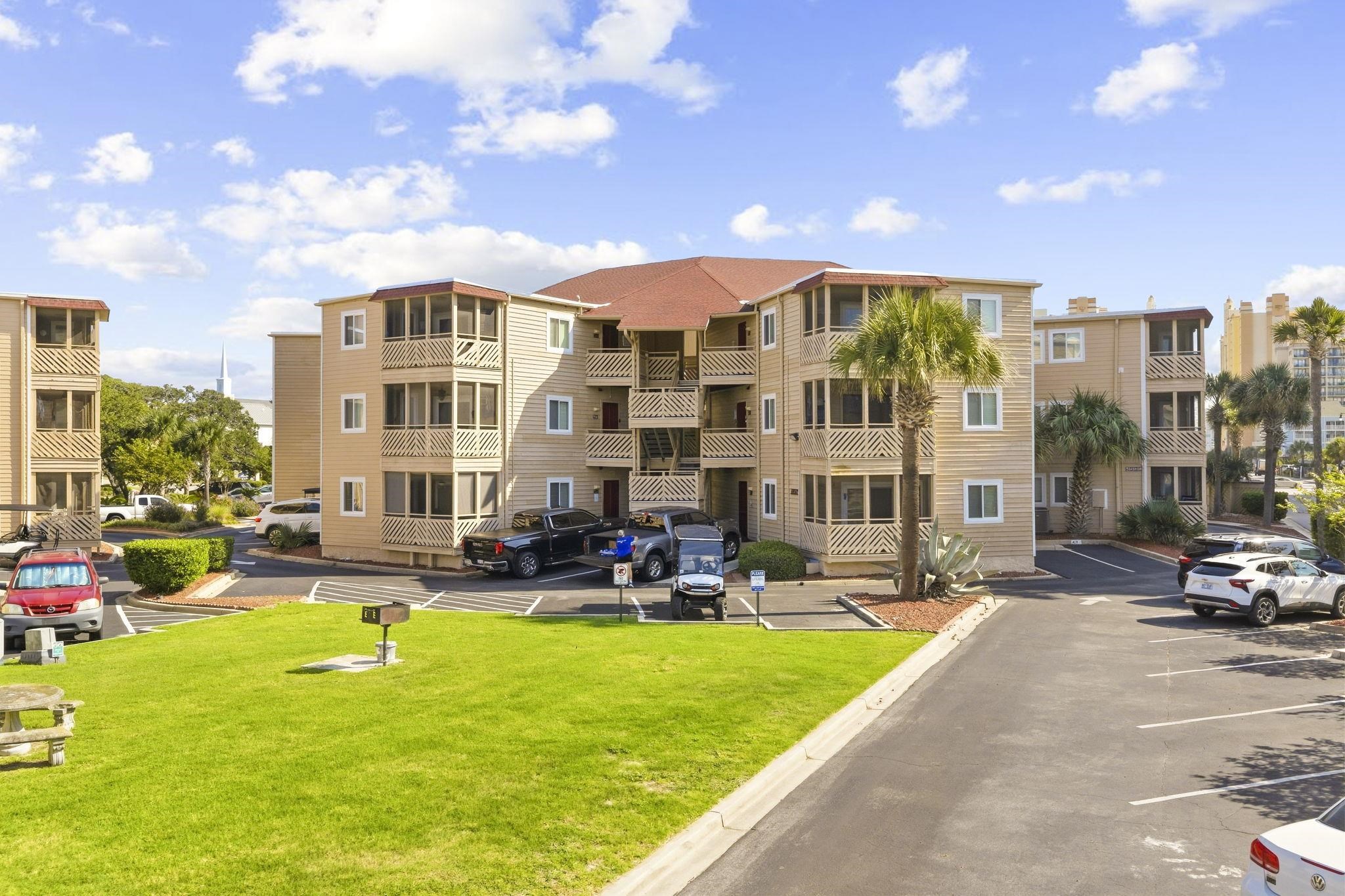 609 Hillside Dr. C-8 — photo