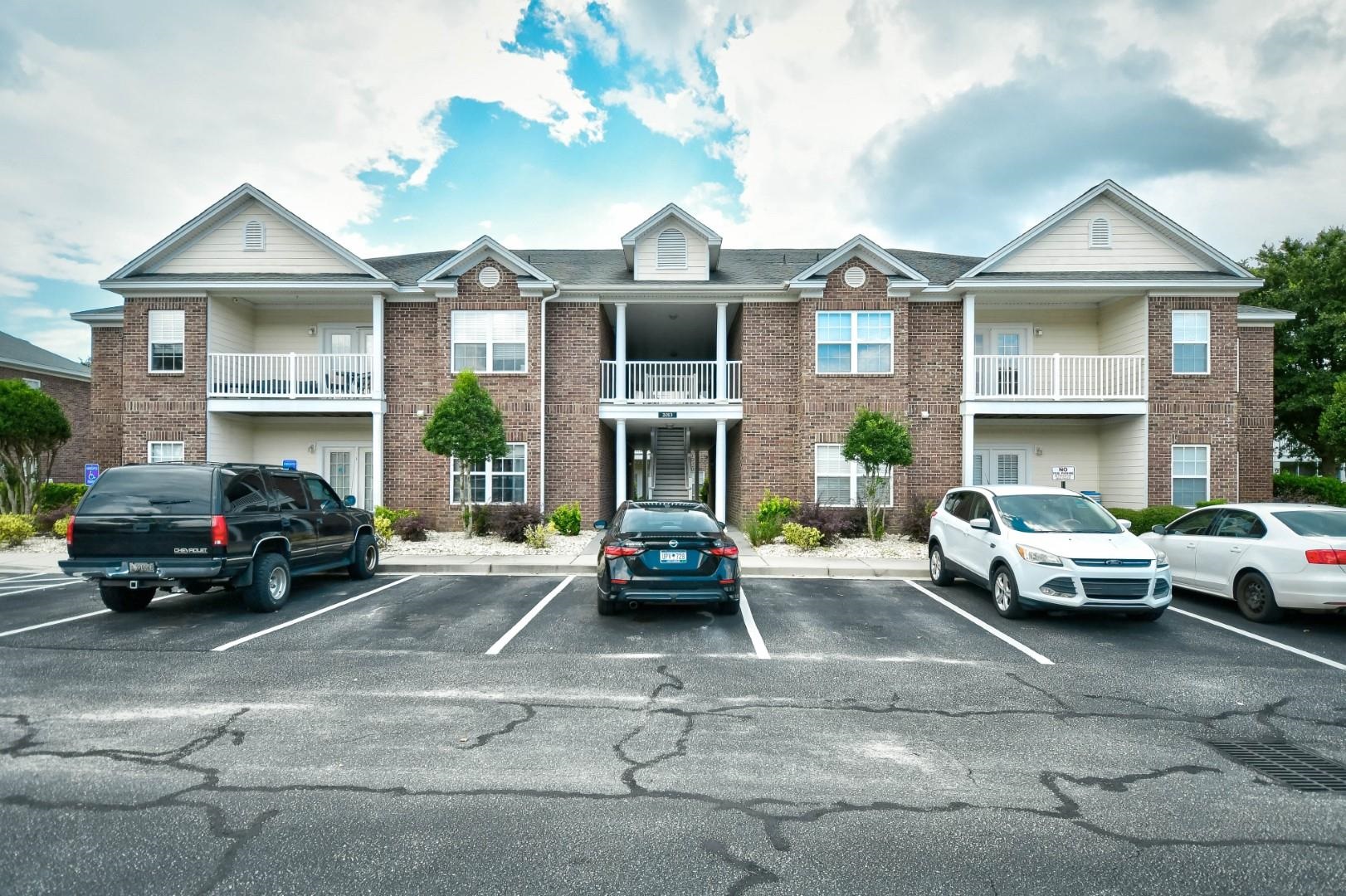 2013 Silvercrest Dr. 30-H — photo