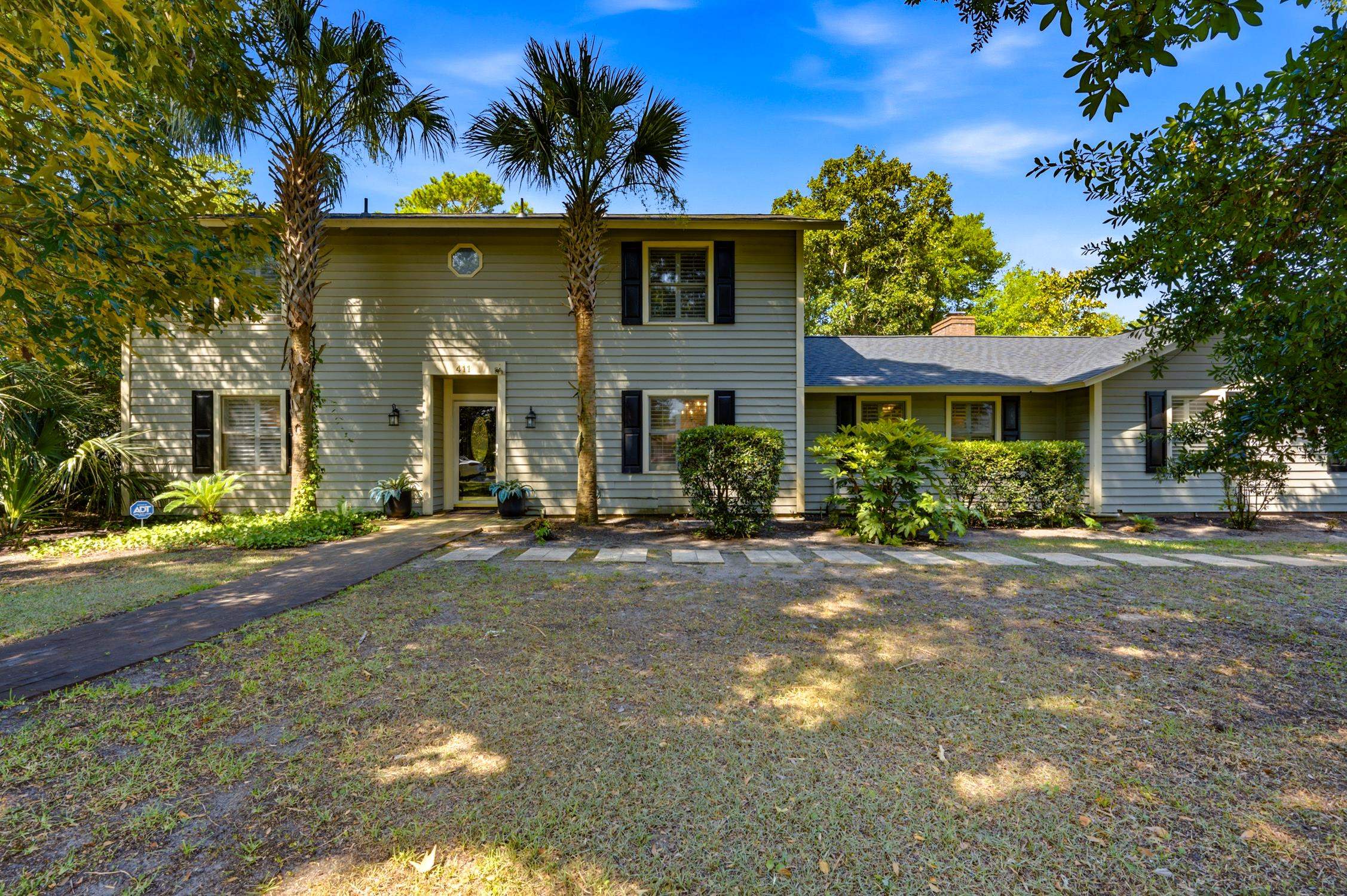 411 Arcadian Dr. — photo