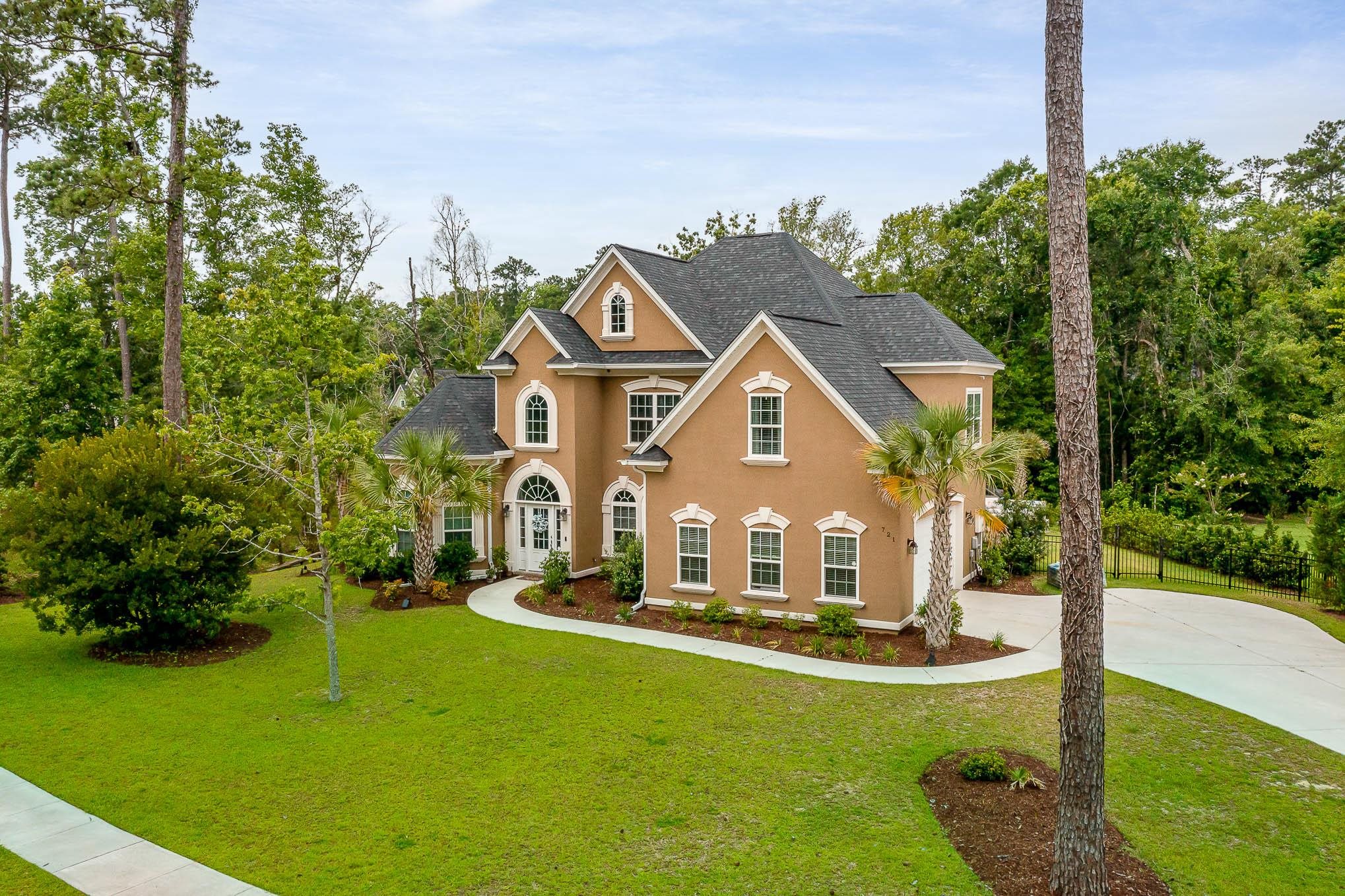 721 McDuffie Dr. — photo
