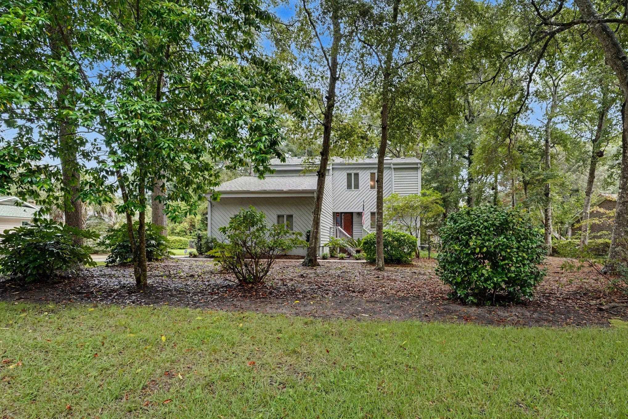 406 Lafayette Rd. — photo