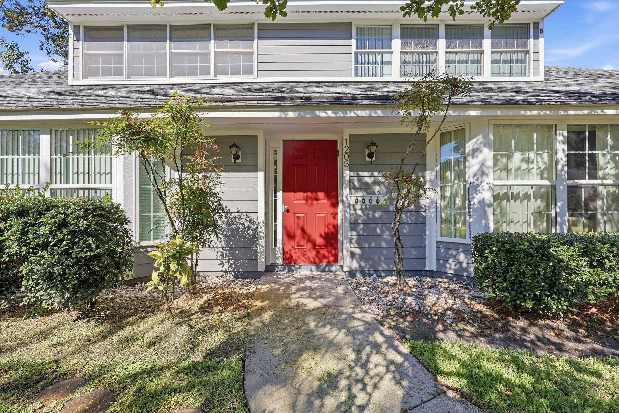 1205 Tiffany Ln. 5F — photo