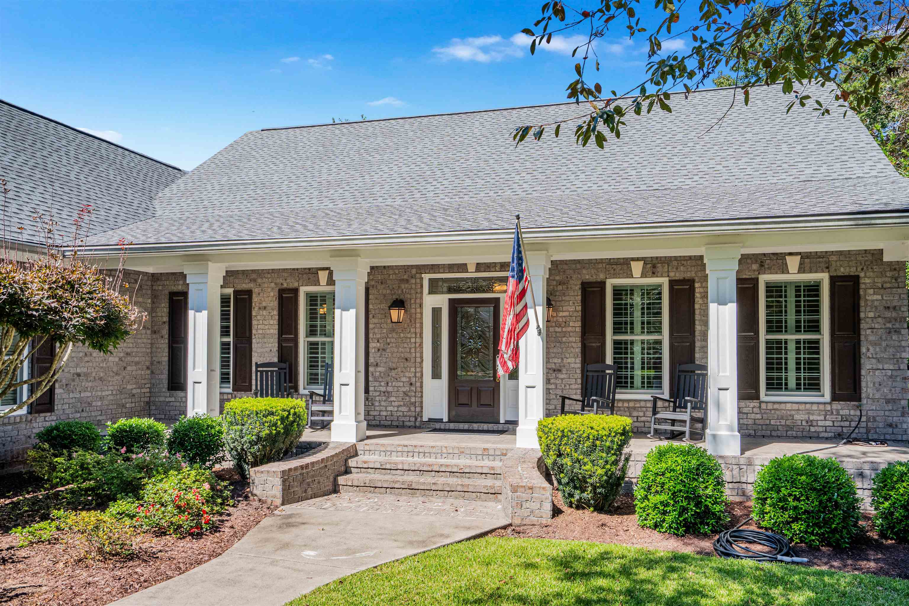 272 Savannah Dr. — photo