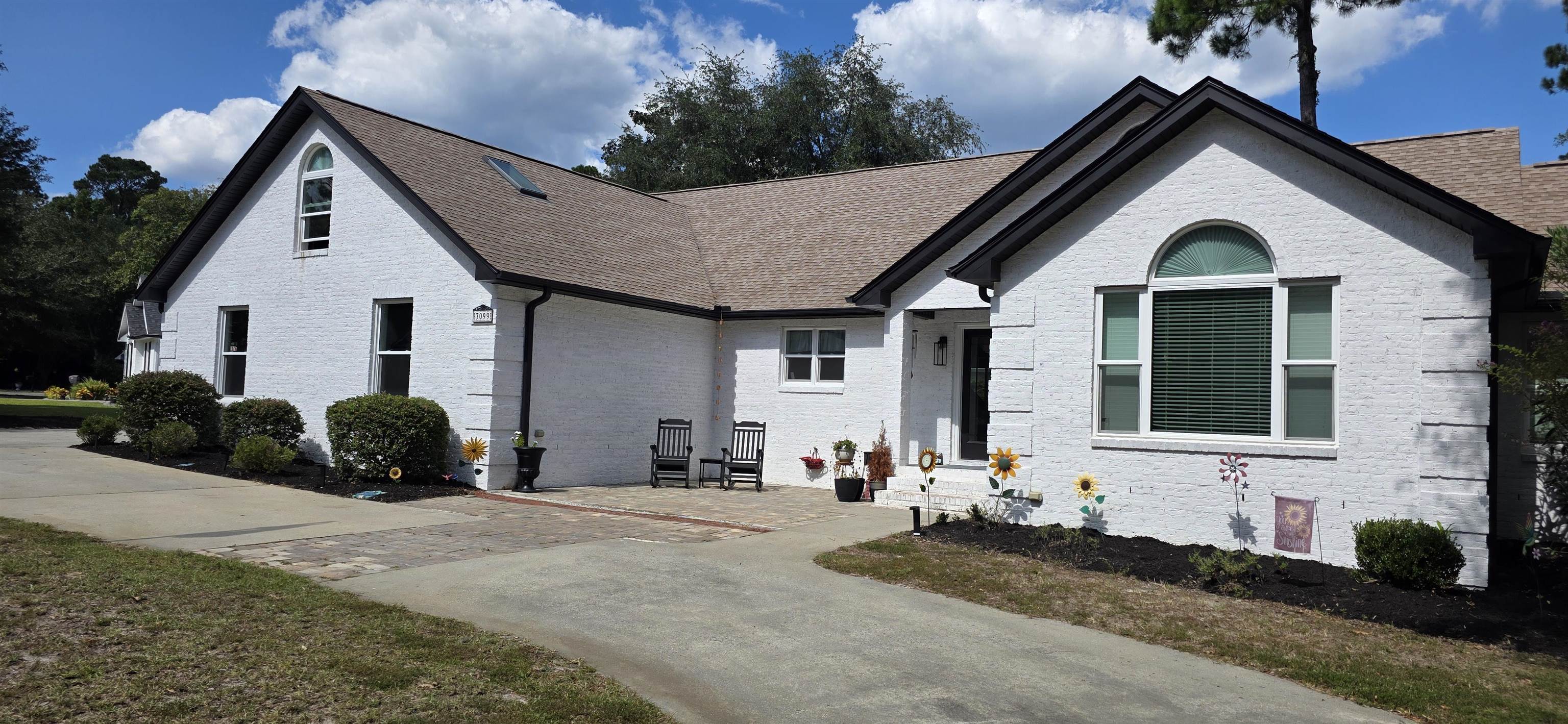 3099 Kings Ct. — photo