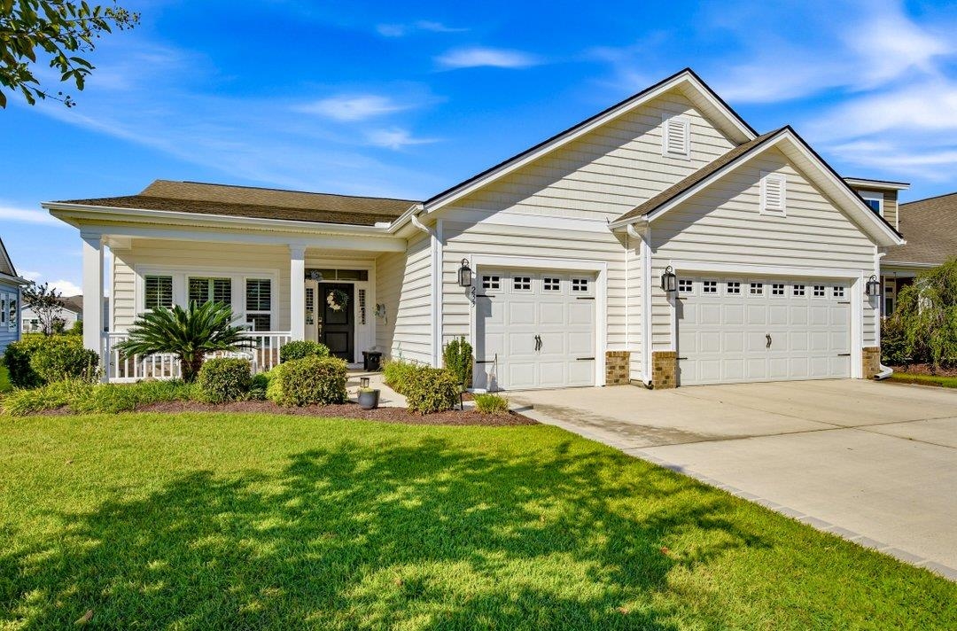 233 Sherwood Dr. — photo