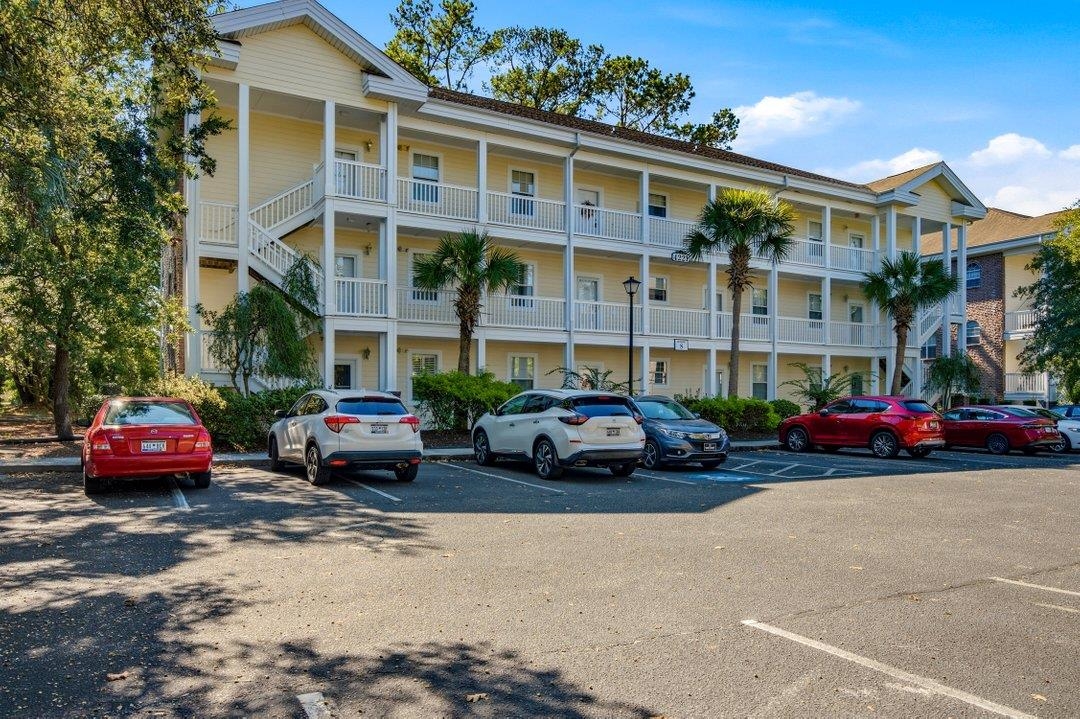 4221 Hibiscus Dr. 8-202 — photo