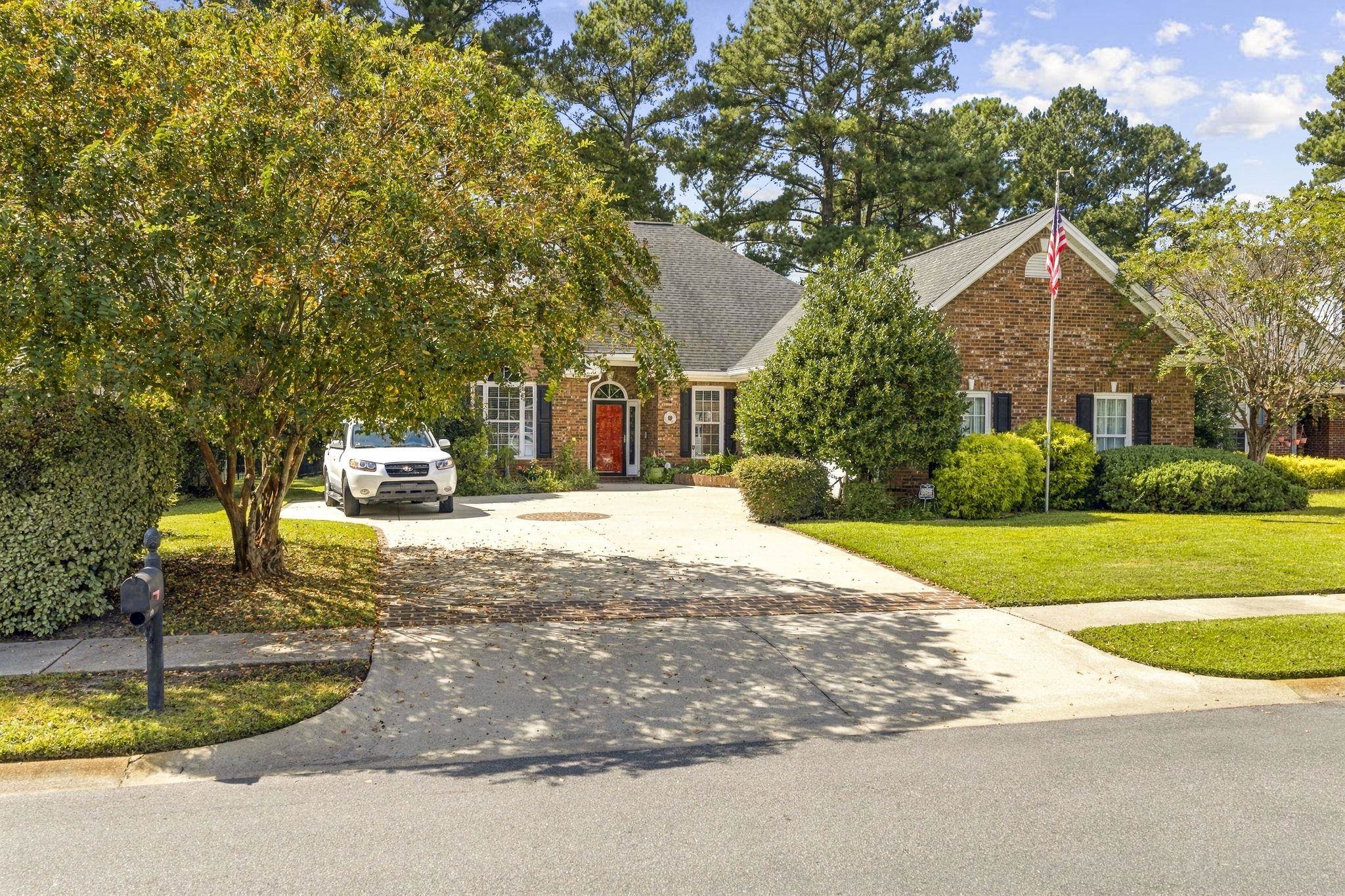 4709 Bluewater Ln. — photo