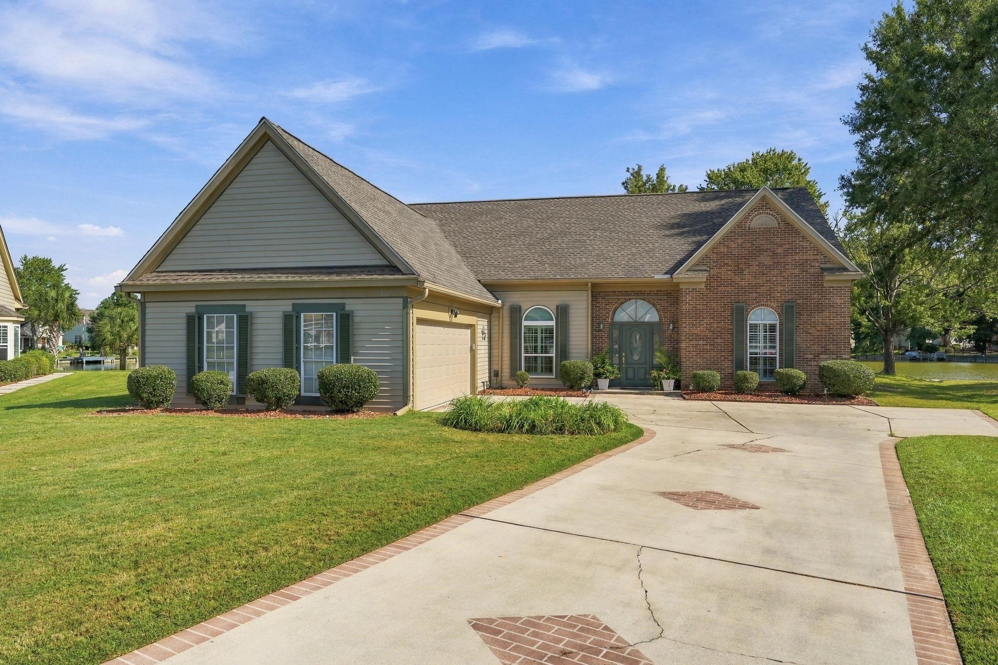 1667 Breckinridge Dr. — photo