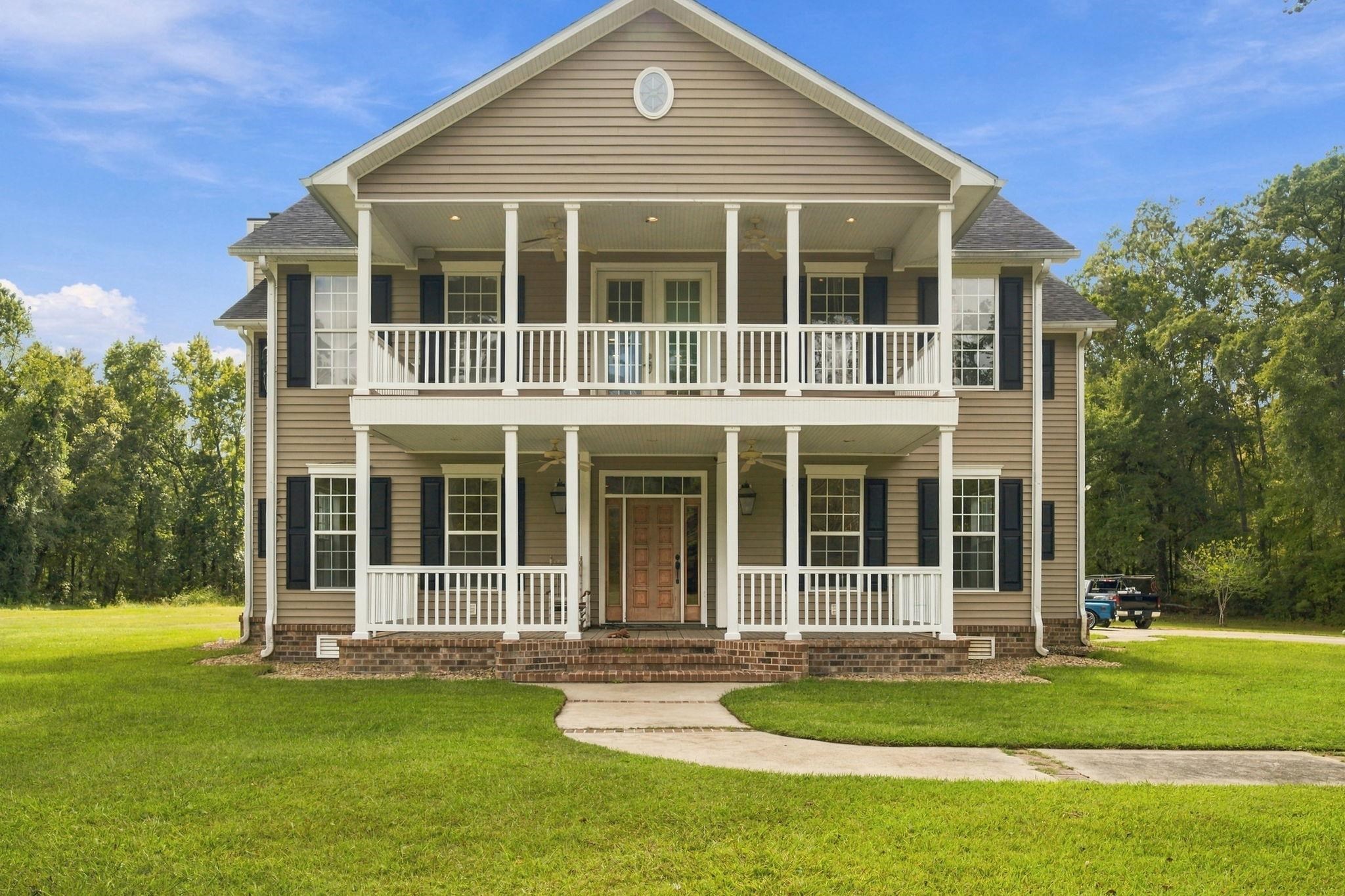 101 Ascot Dr. — photo