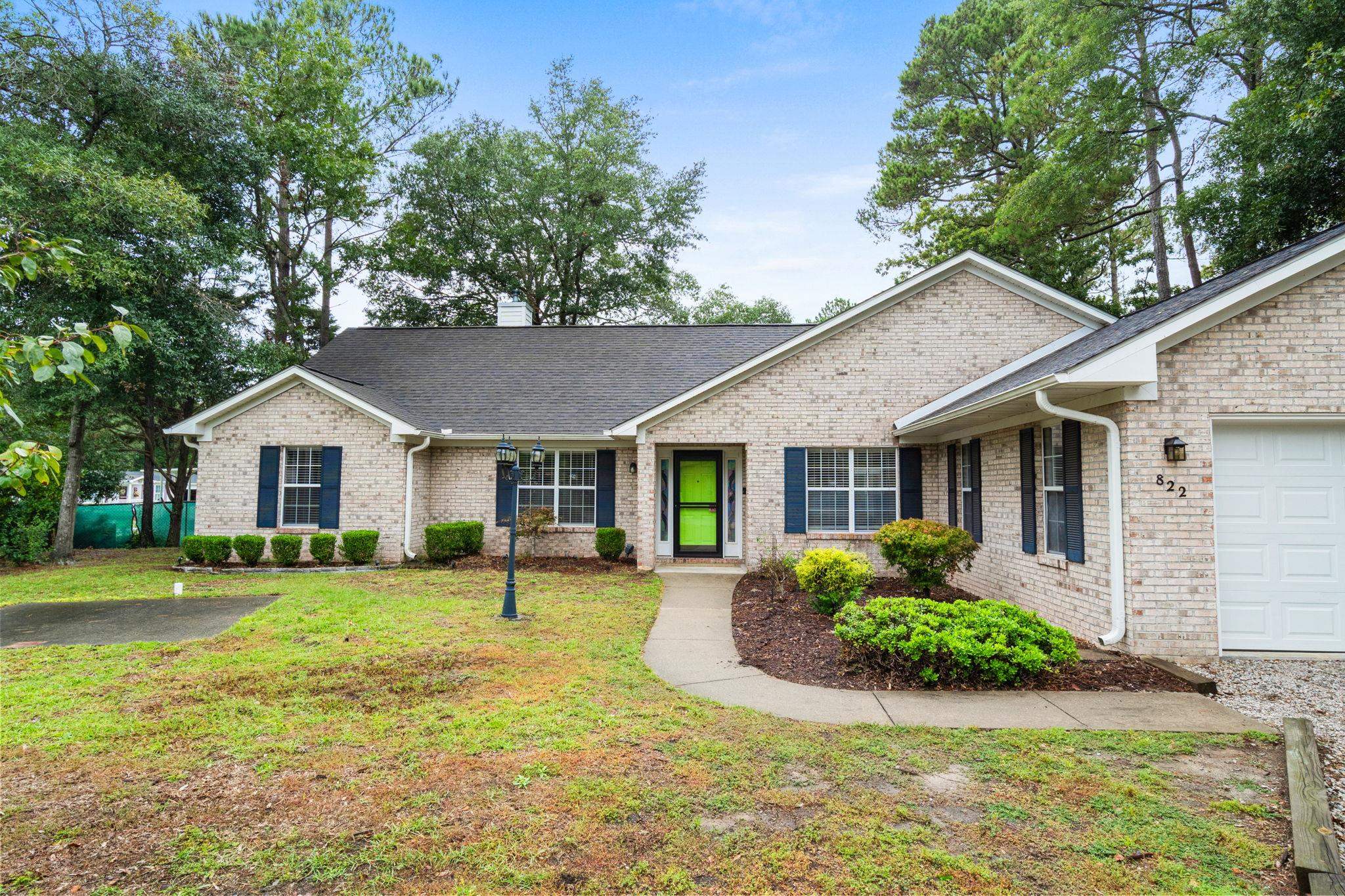 822 Holly Sands Blvd. — photo