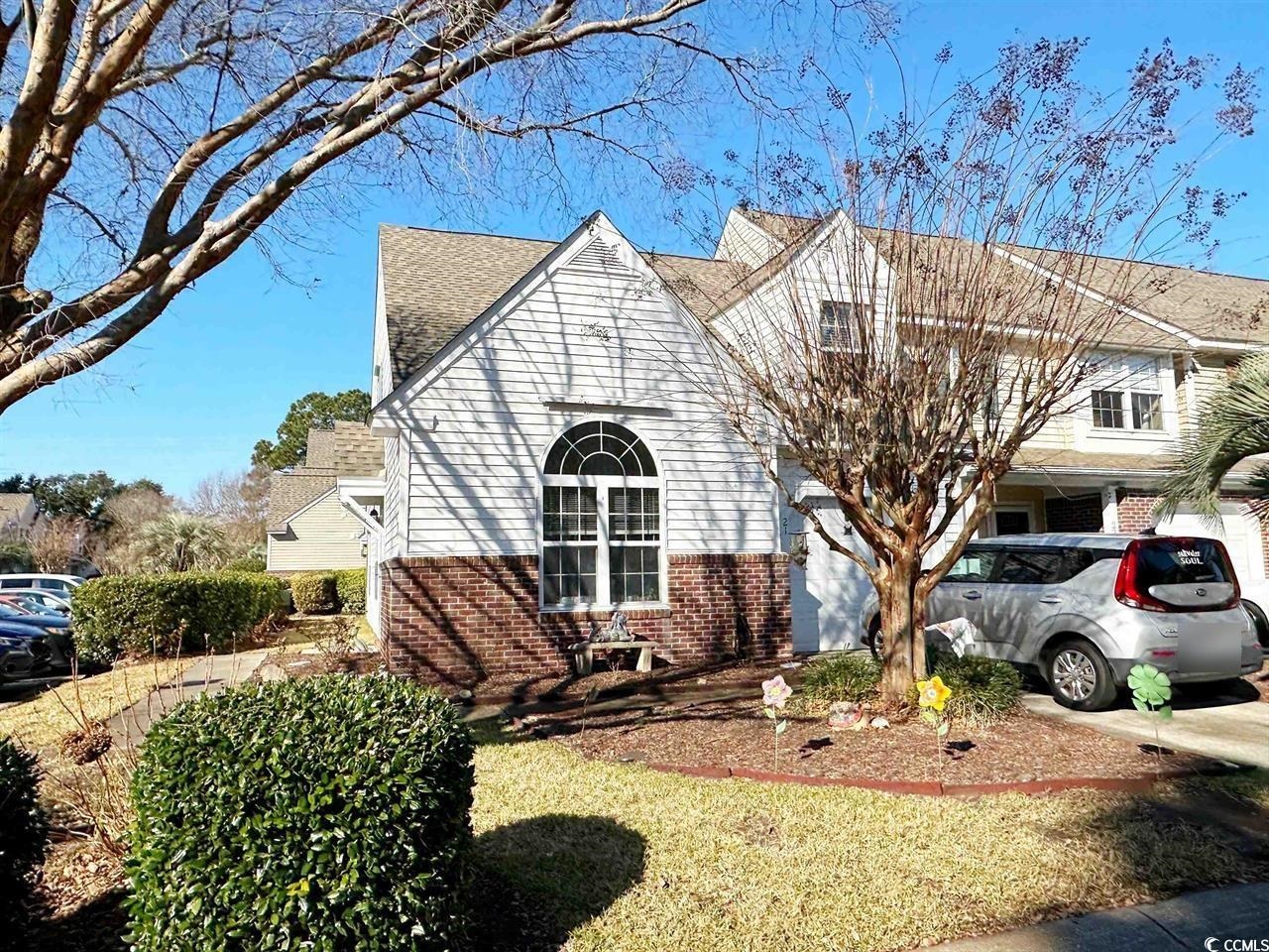 21 Pond View Dr. Unit 21 — photo