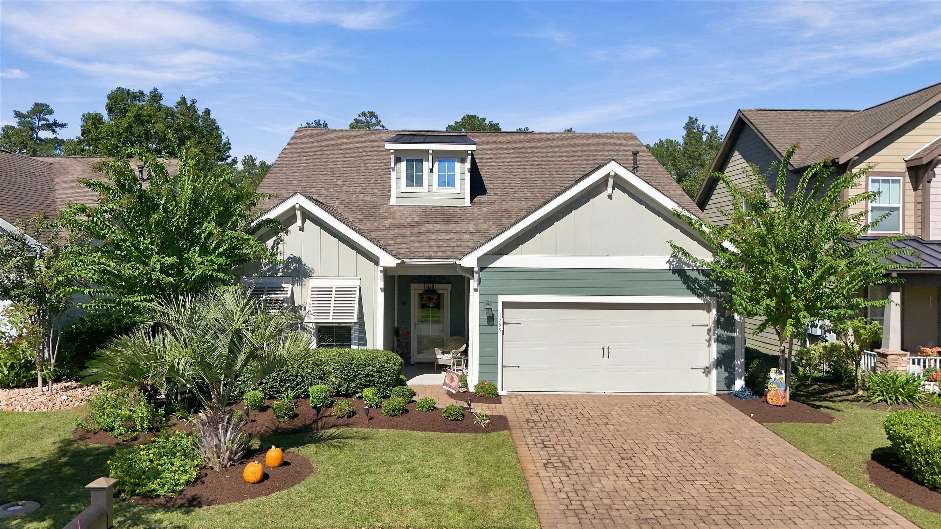 1755 Orchard Dr. — photo