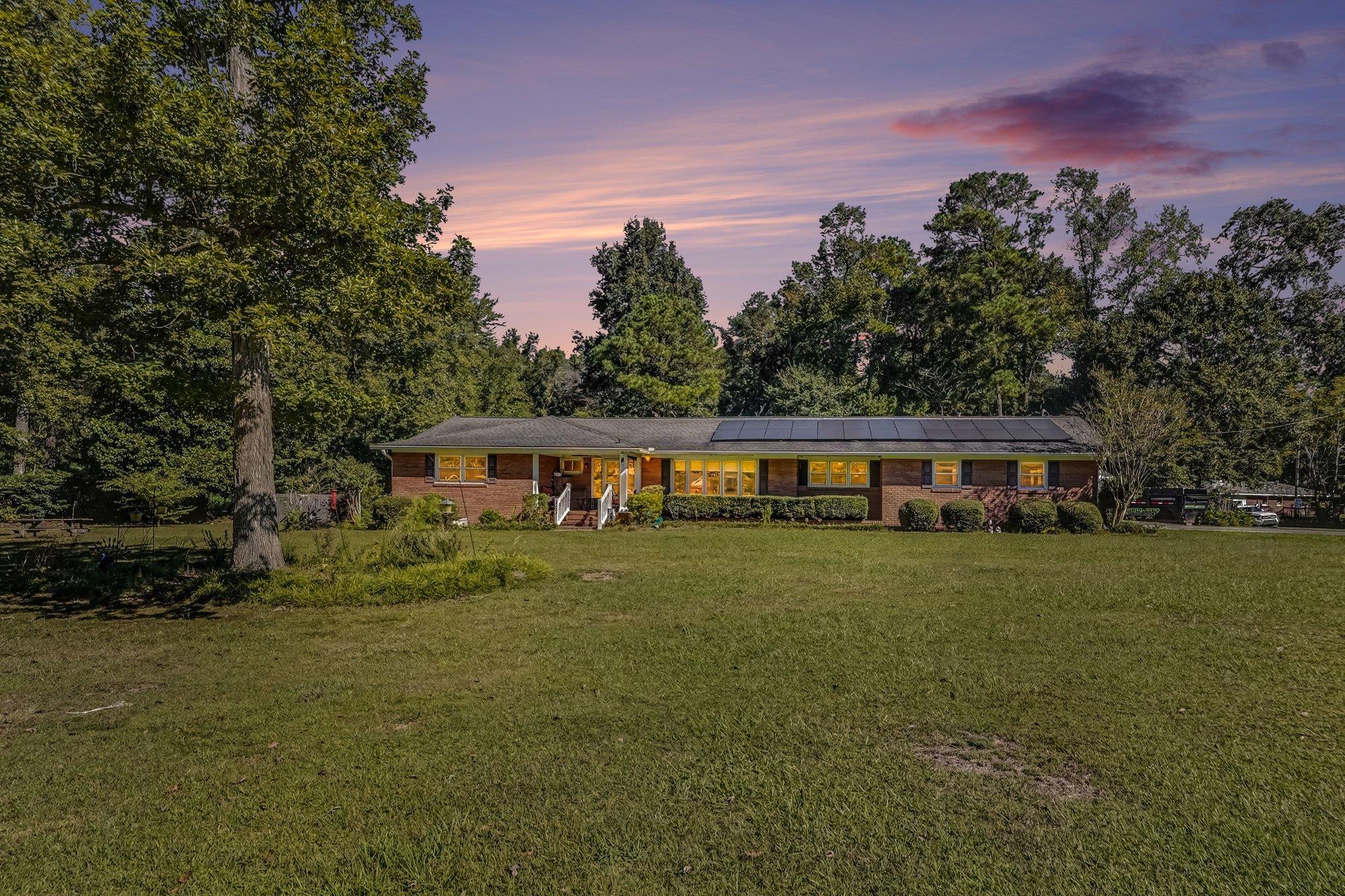 4629 Circle Dr. — photo