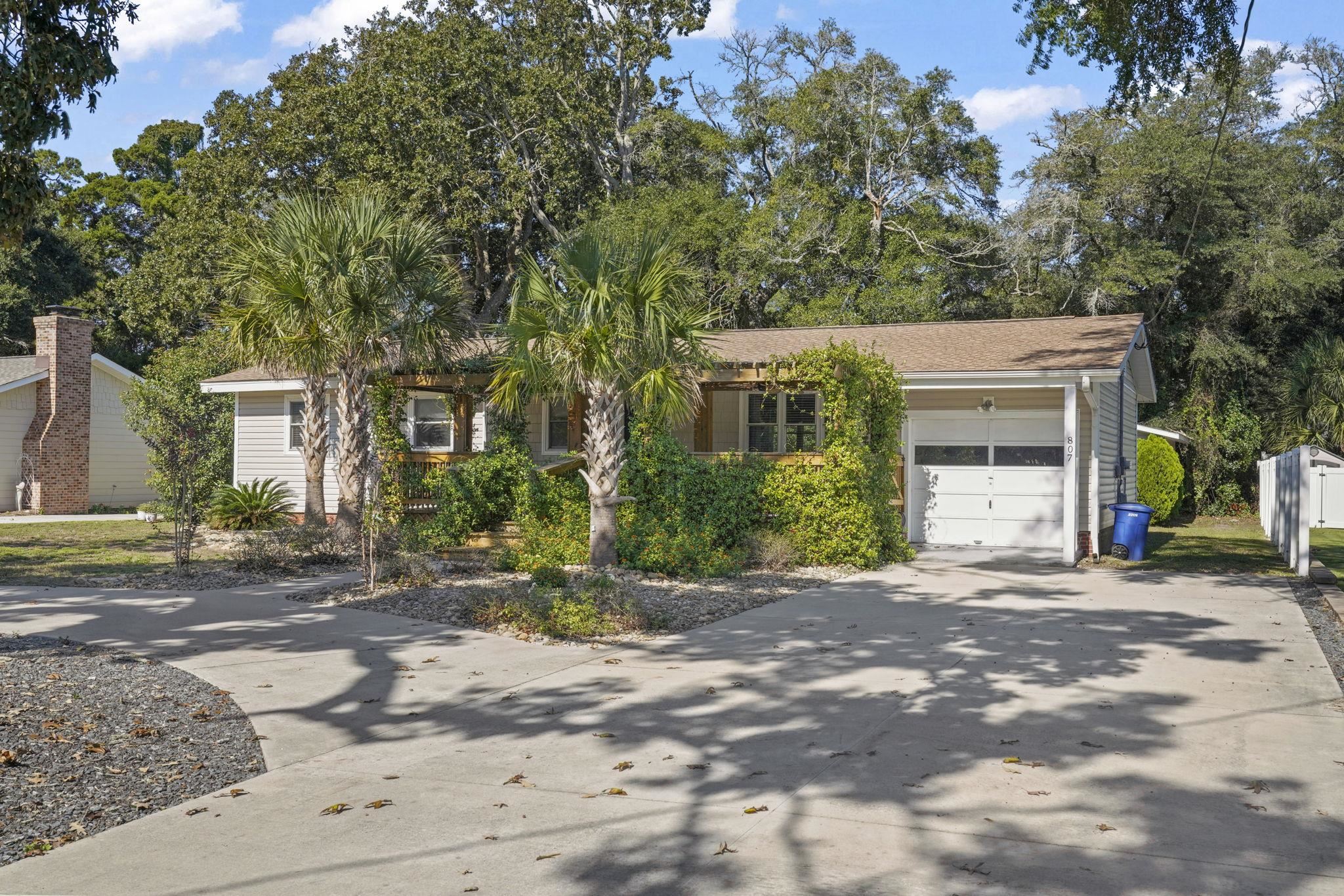 807 Bellamy Rd. — photo