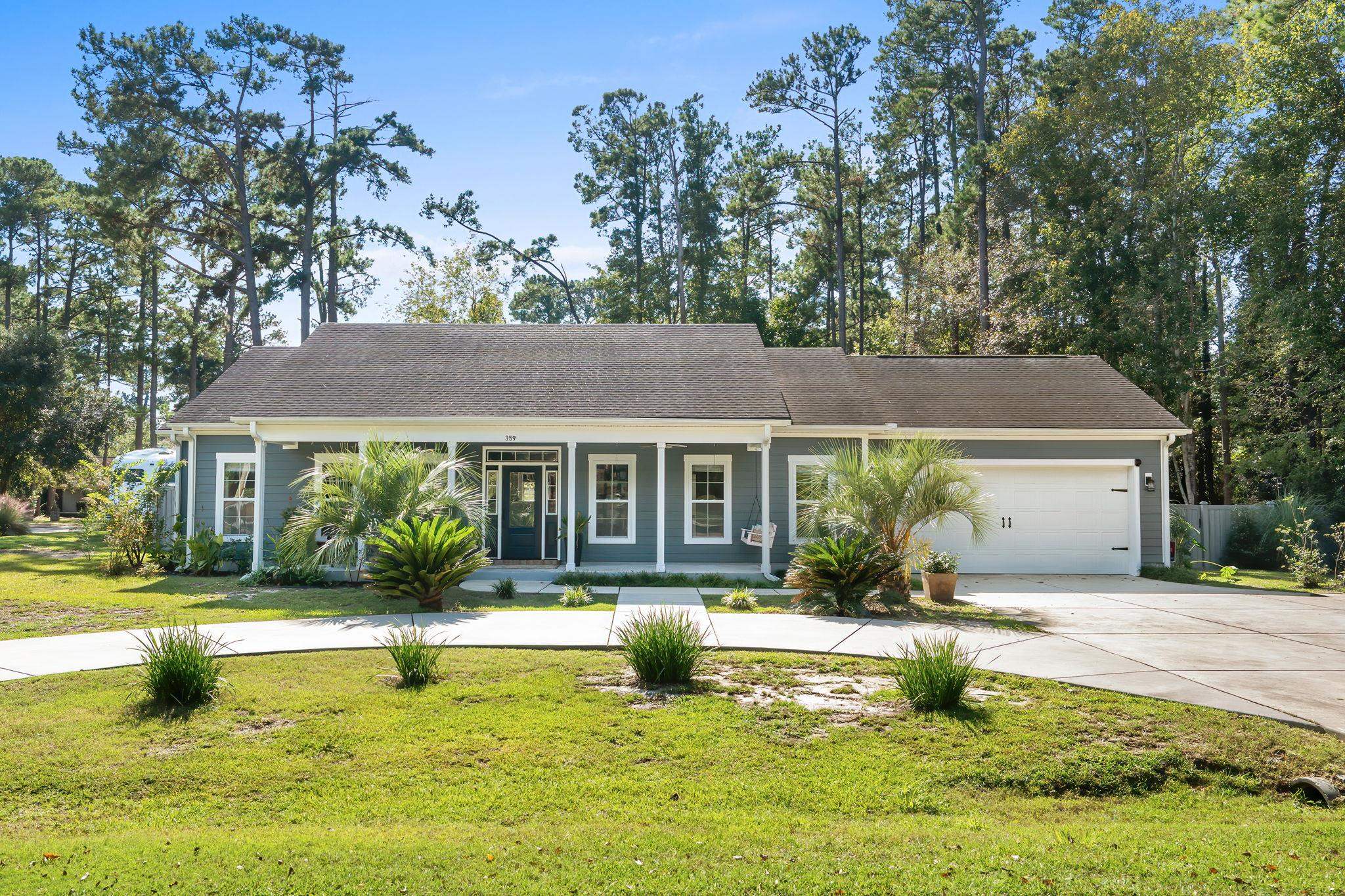 359 Country Club Dr. — photo