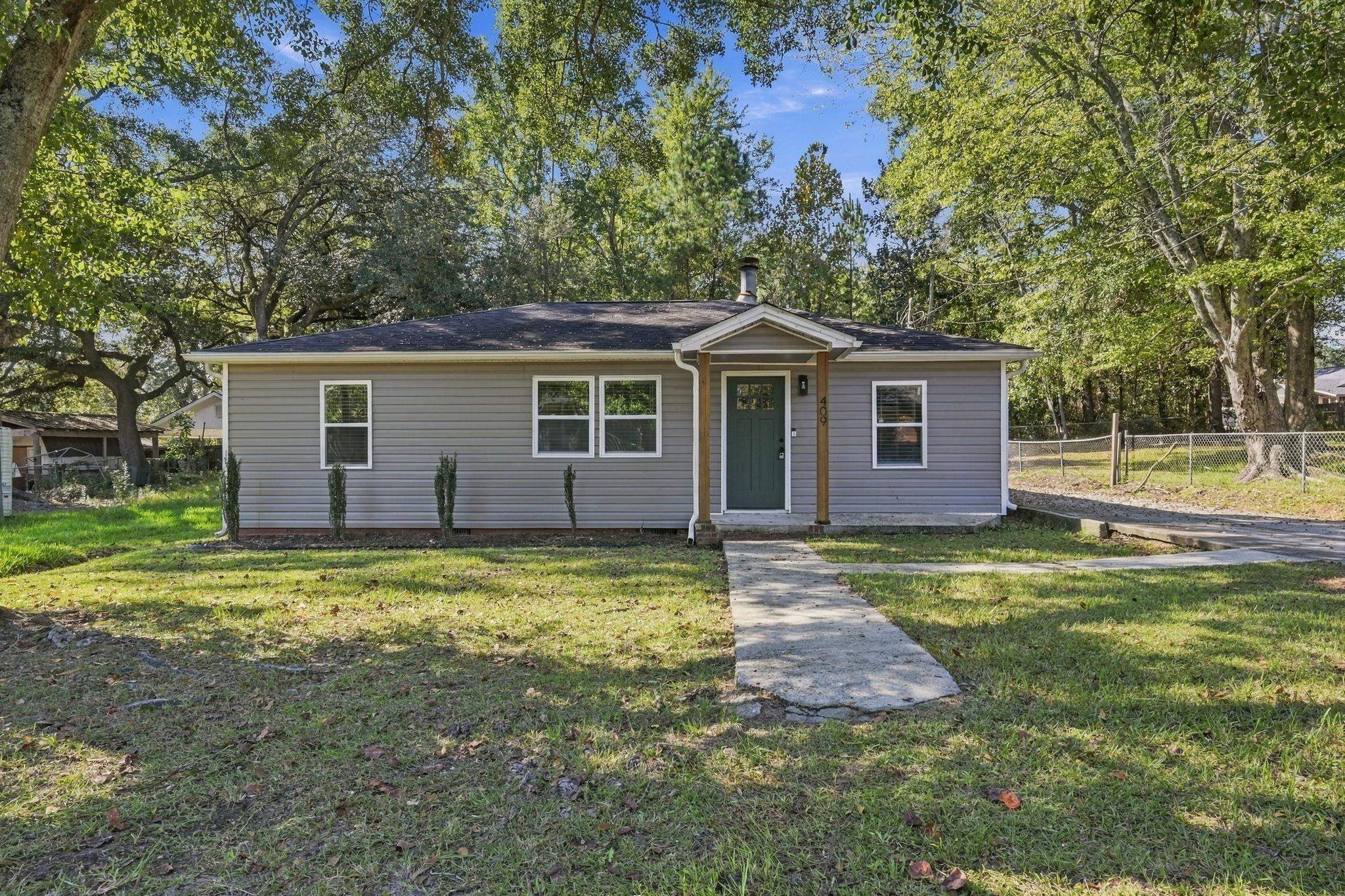 409 Sycamore St. — photo