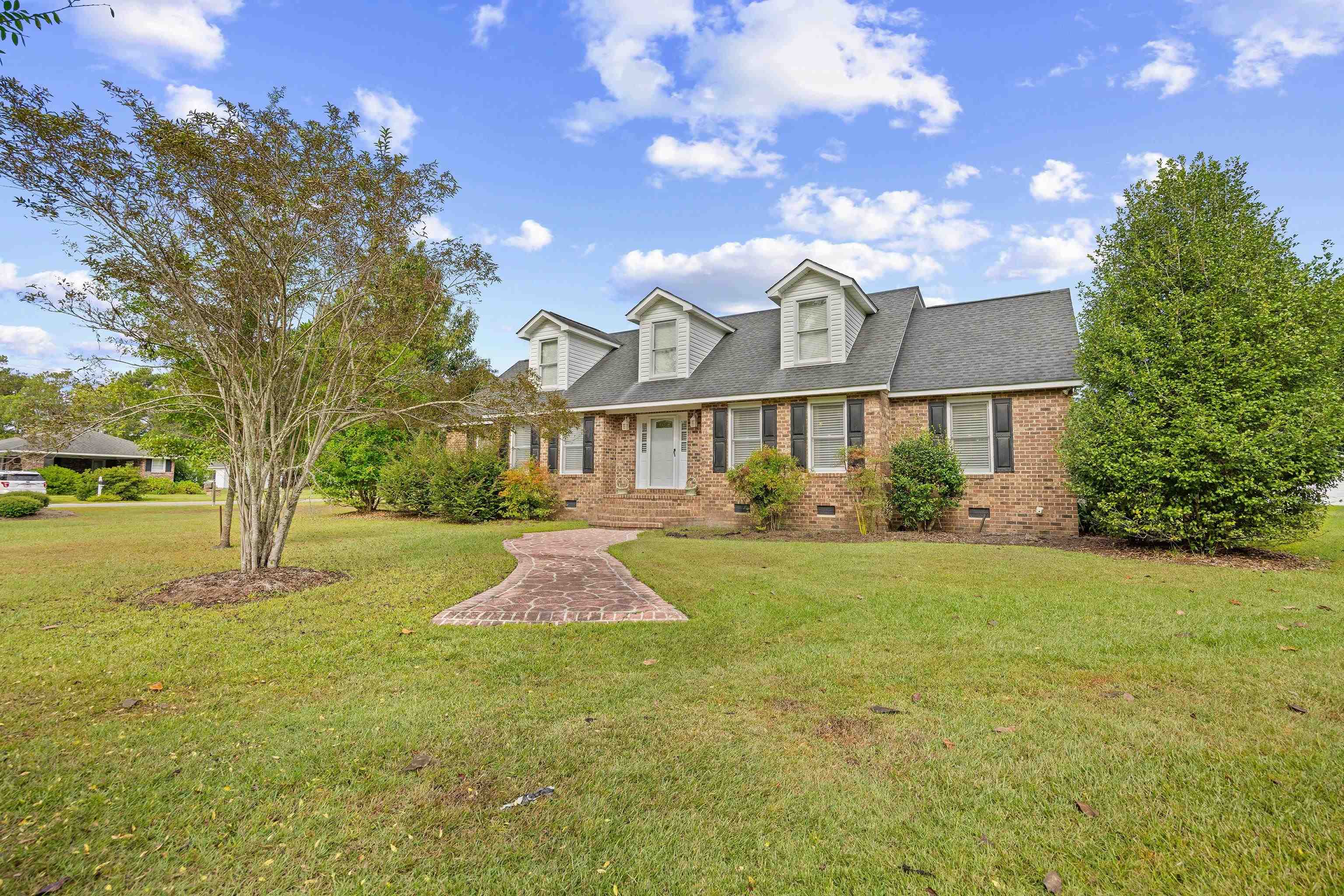 202 Greenleaf Circle — photo
