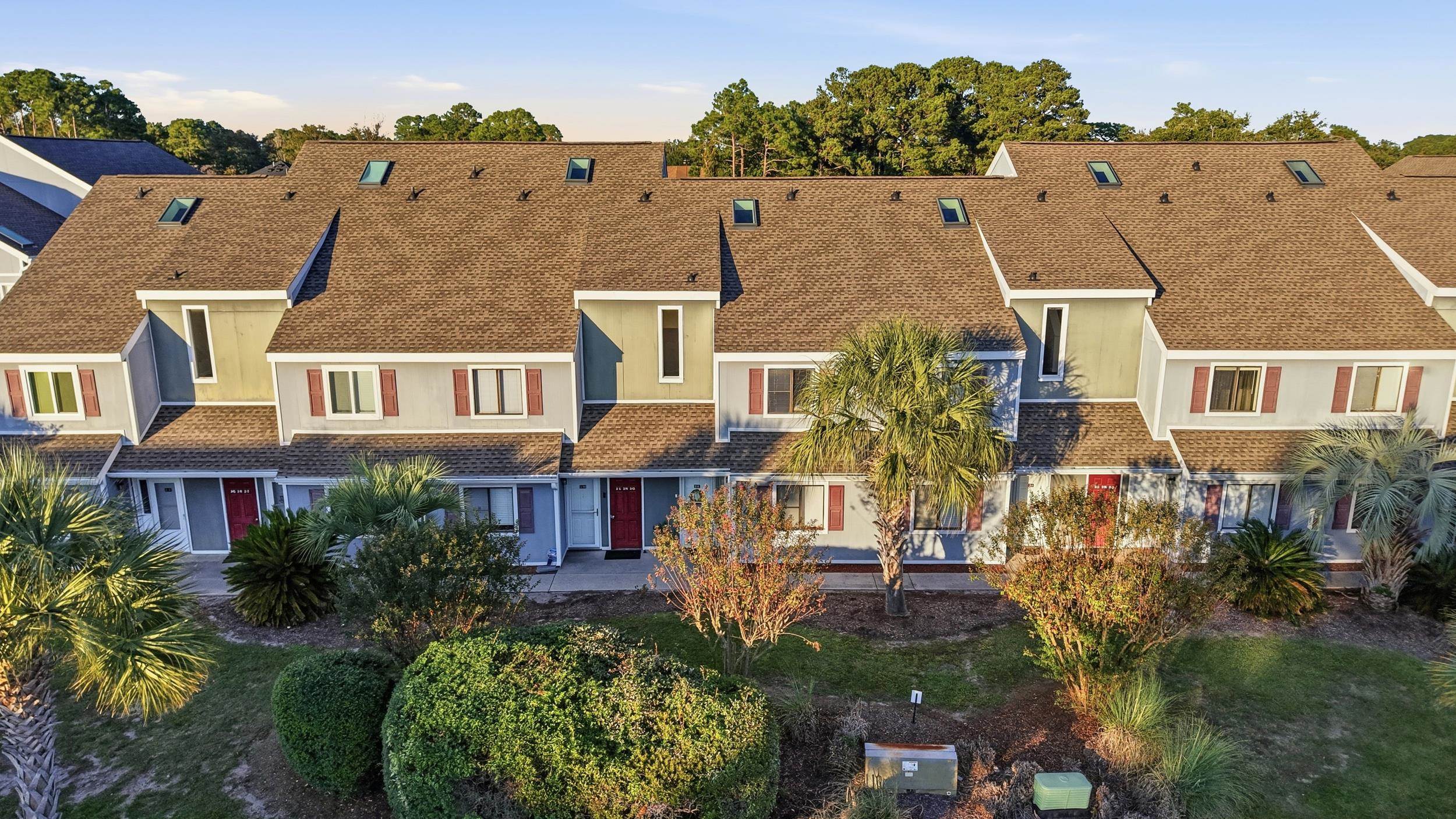 1850 Colony Dr. Unit 2L — photo