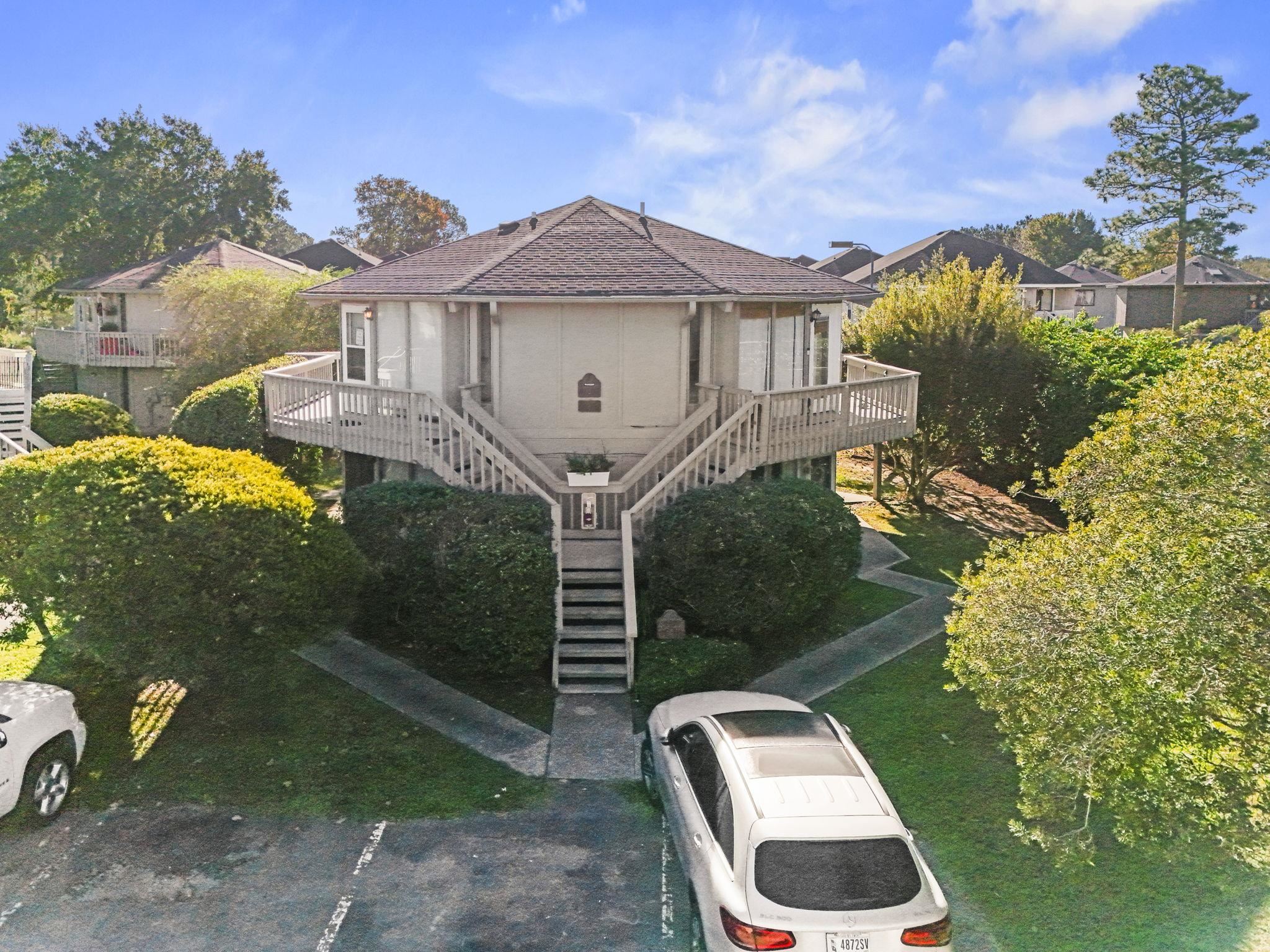 401 Tree Top Ct. Unit D — photo