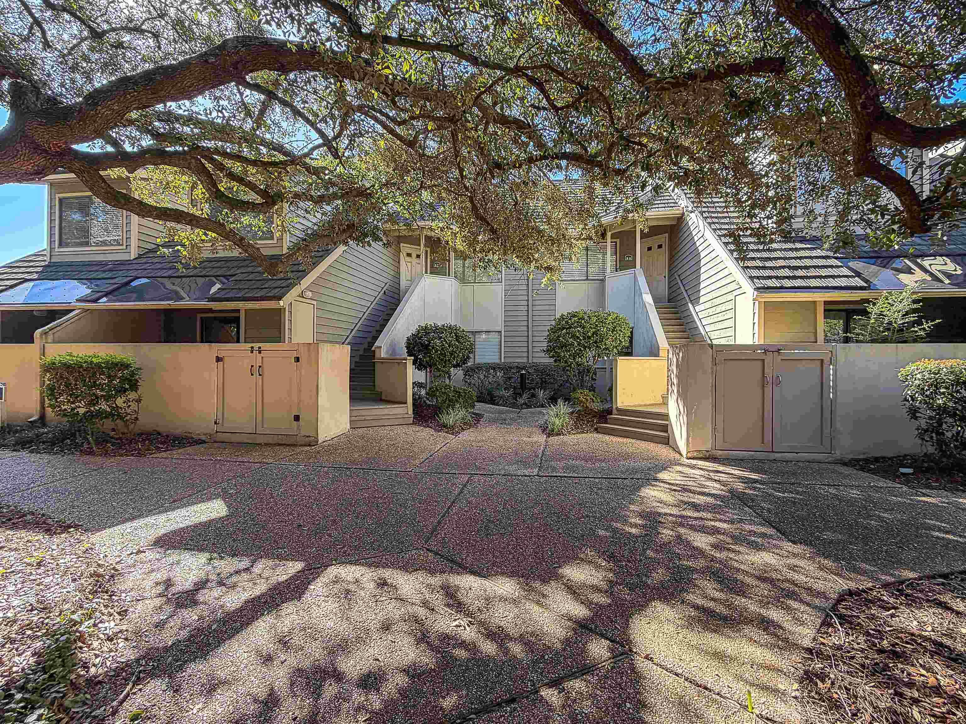 129 Hartland Dr. Unit 8-G — photo