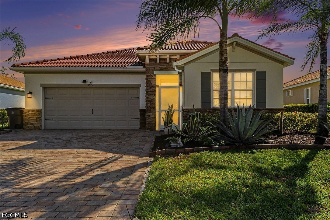 15154 Yellow Wood Dr — photo