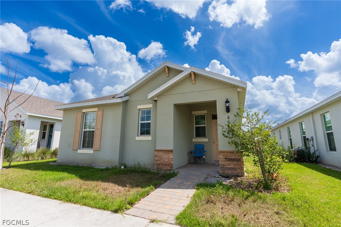 802 Friendship Cir — photo