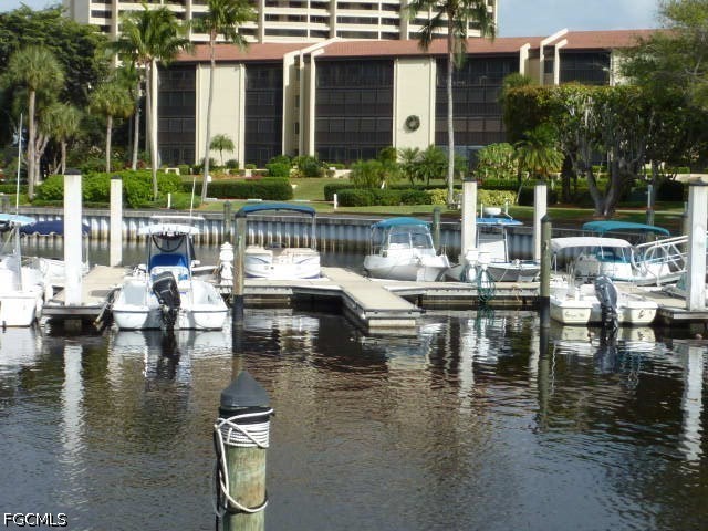 4821 S Landings Dr Unit 205 — photo
