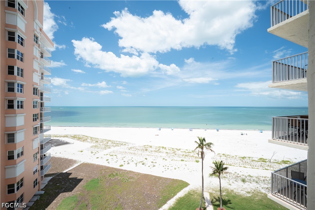 7360 Estero Blvd Unit 703 — photo