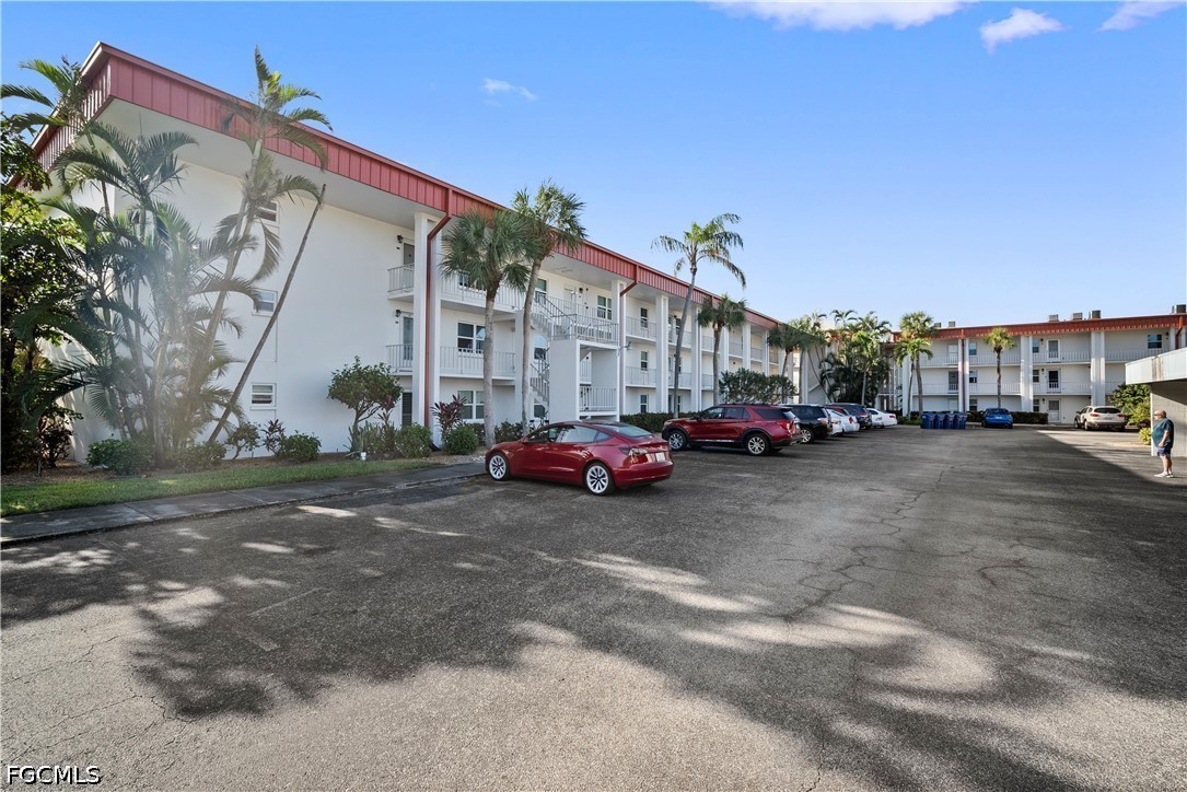 1700 Pine Valley Dr Unit 208 — photo