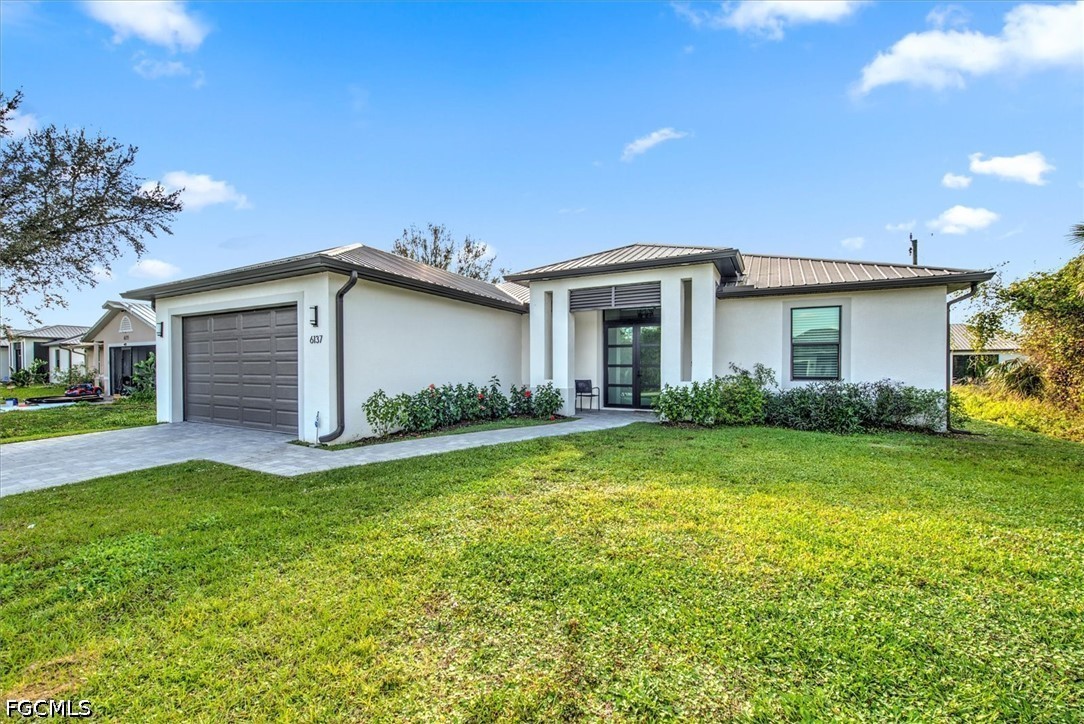 6137 Holt Ct — photo