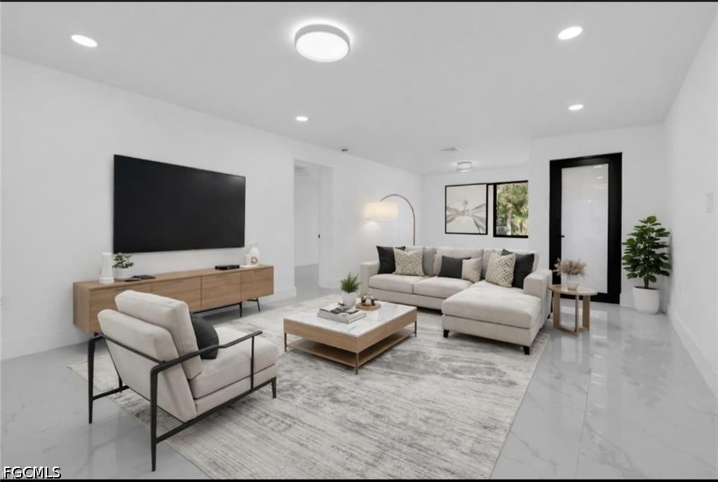 356 New York Dr — photo