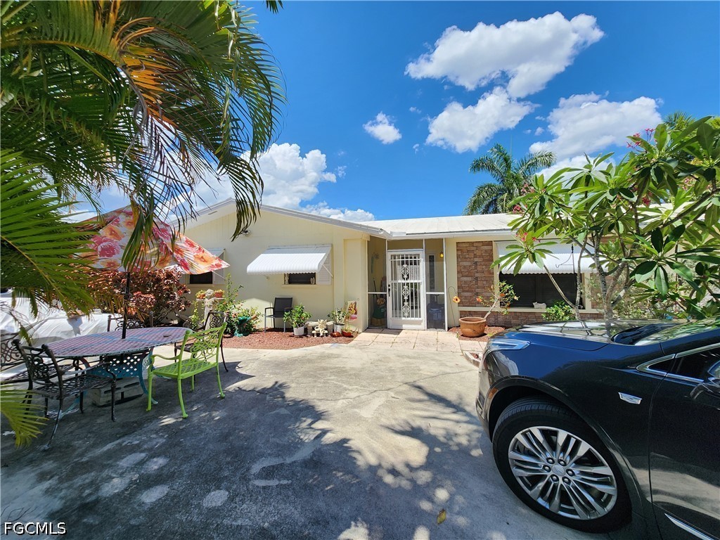 1370 Harbor View Dr — photo