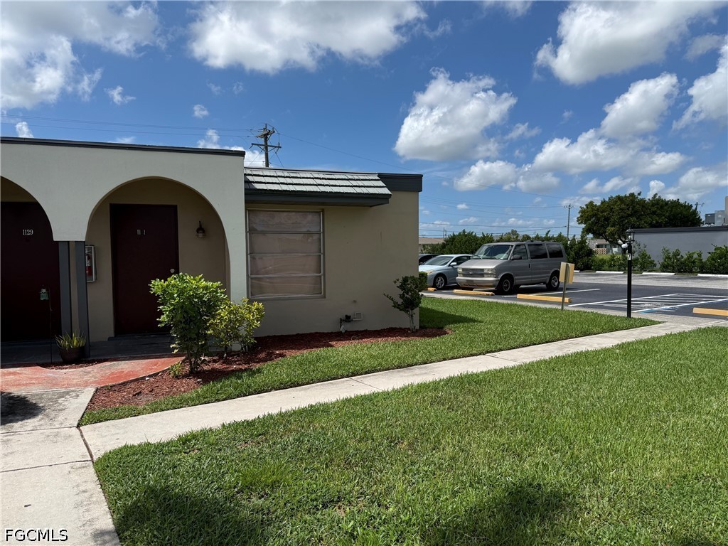 1131 S Loop Blvd — photo