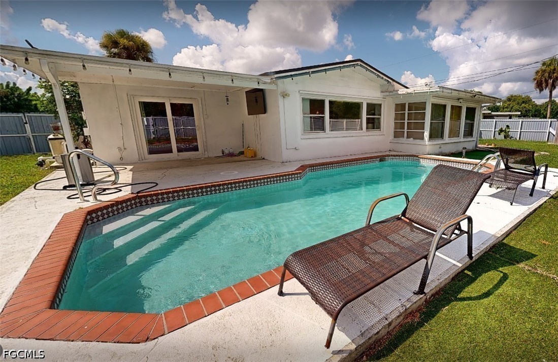 129 E Lake Dr — photo