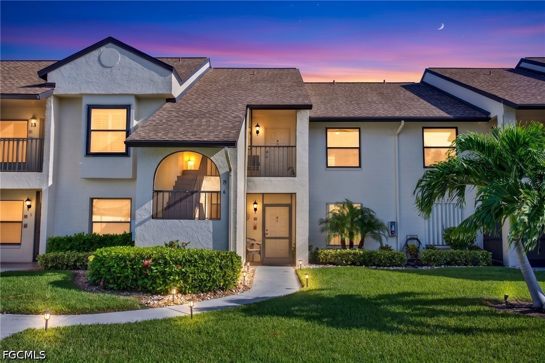 8430 Charter Club Cir Unit 15 — photo