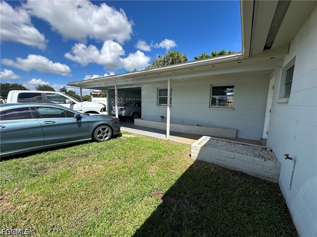 1109 E Jasmine Rd — photo