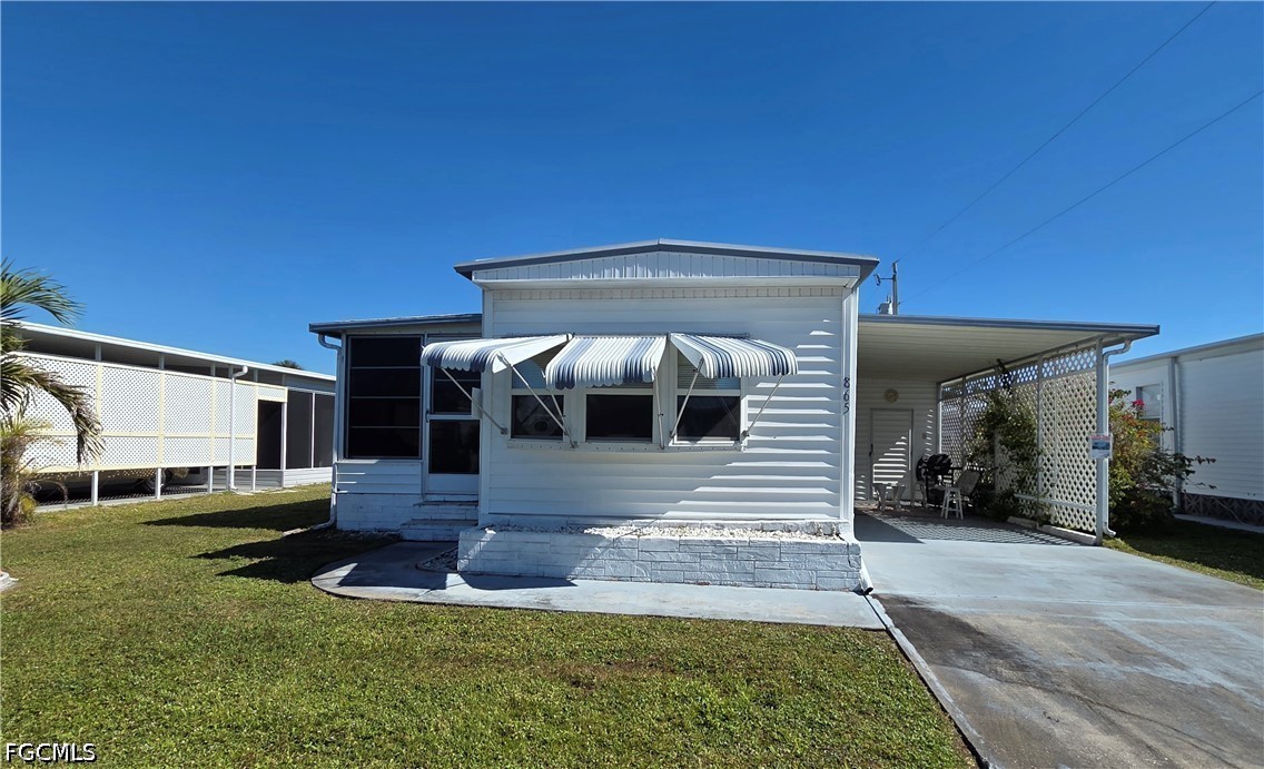 865 Moonlight Dr — photo