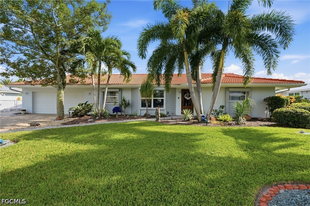 1028 Edgemere Dr — photo