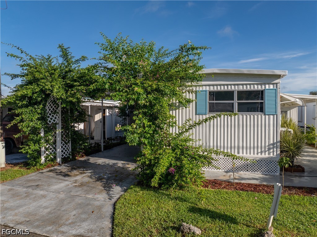 2012 S Olga Dr Unit 28 — photo
