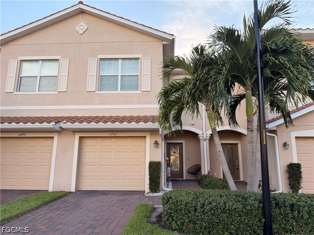 2703 Blossom Way — photo