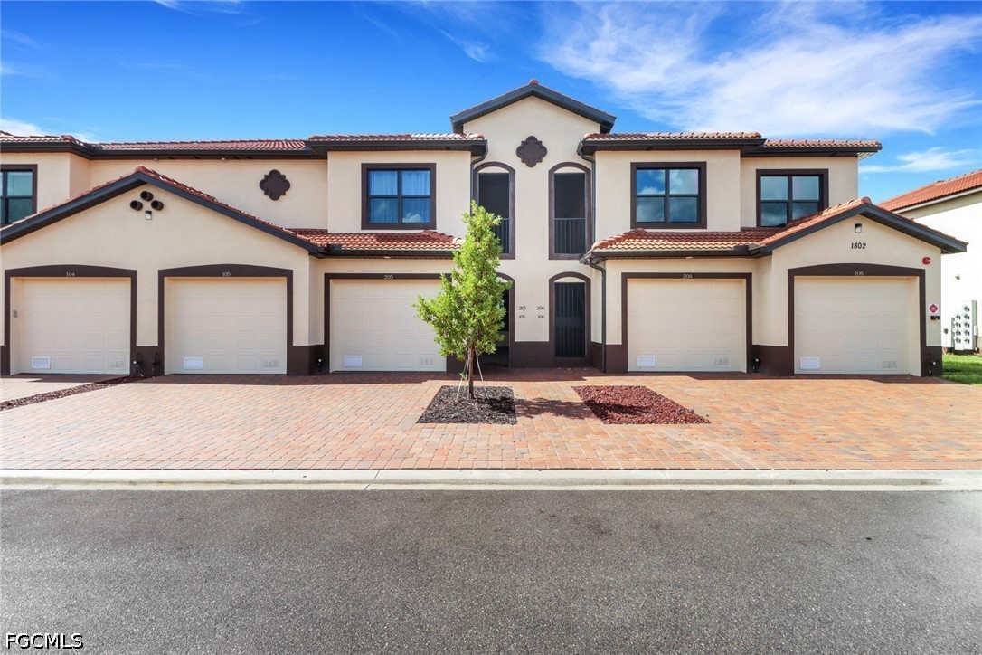1802 Samantha Gayle Way 103 — photo
