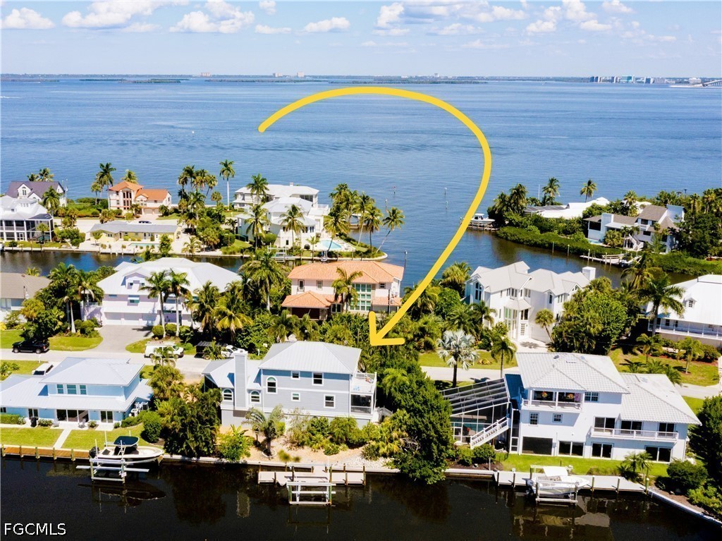 1503 Angel Dr — photo