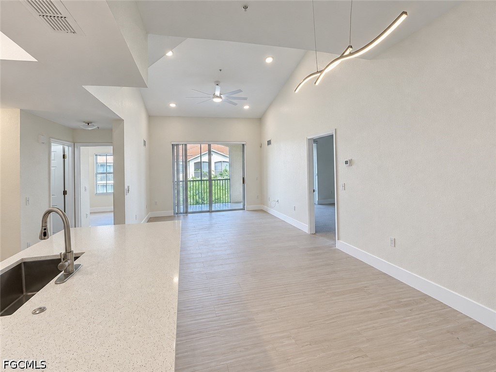 9025 Colby Dr Unit 2120 — photo