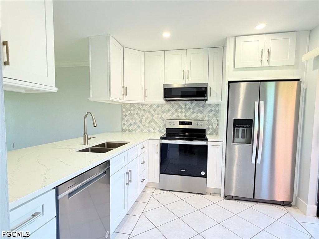 16350 Bay Pointe Blvd Unit 102 — photo