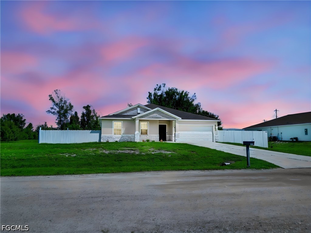 805 Whispering Pines Rd — photo