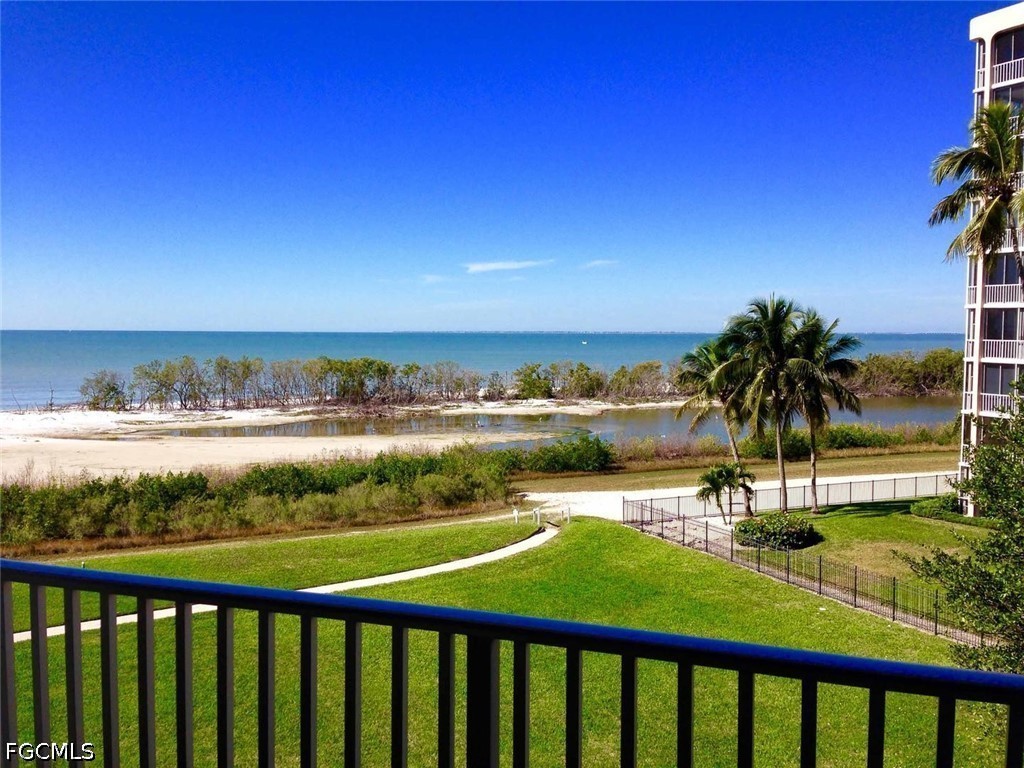 7300 Estero Blvd Unit 307 — photo