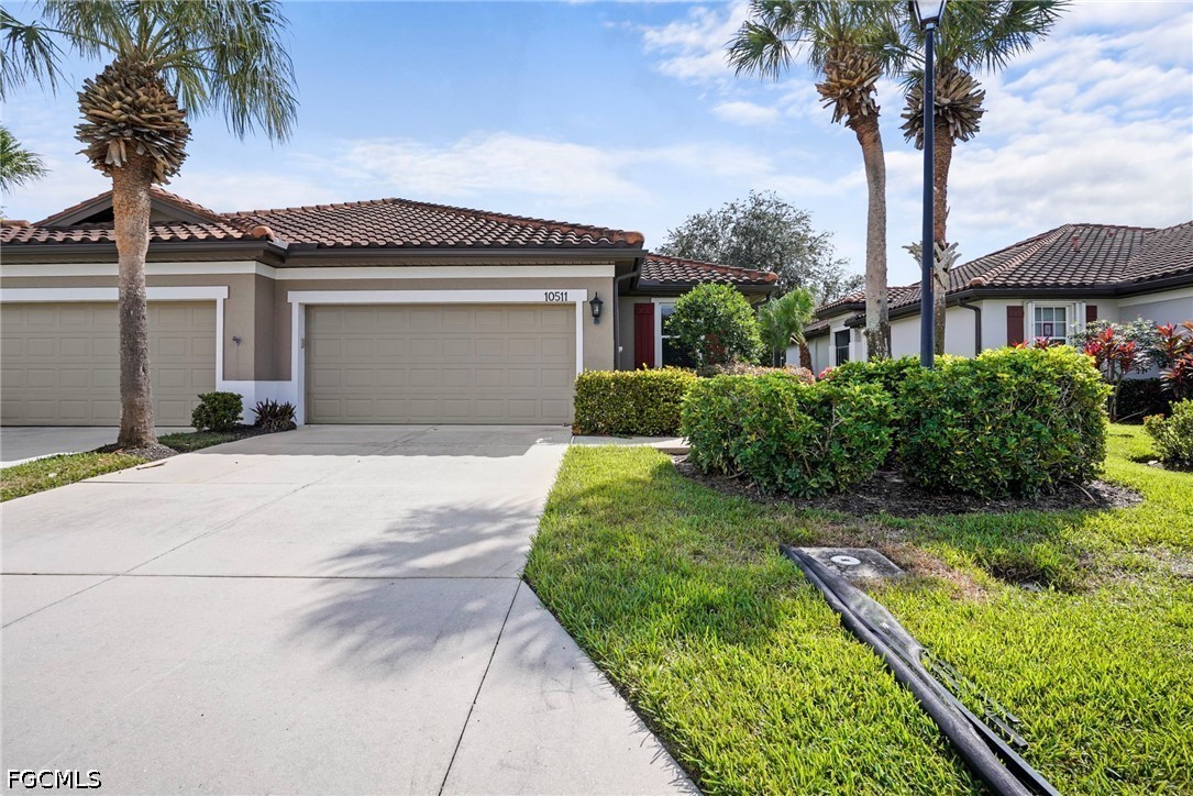 10511 Diamante Way — photo