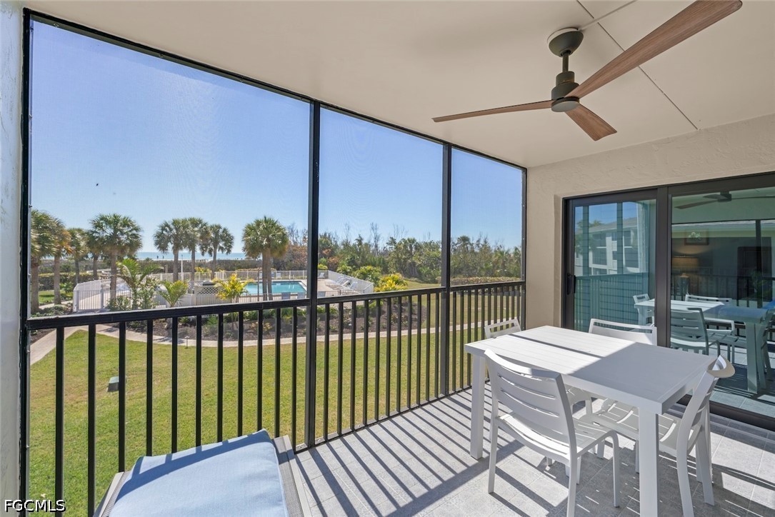 1919 Olde Middle Gulf Dr Unit 401 — photo