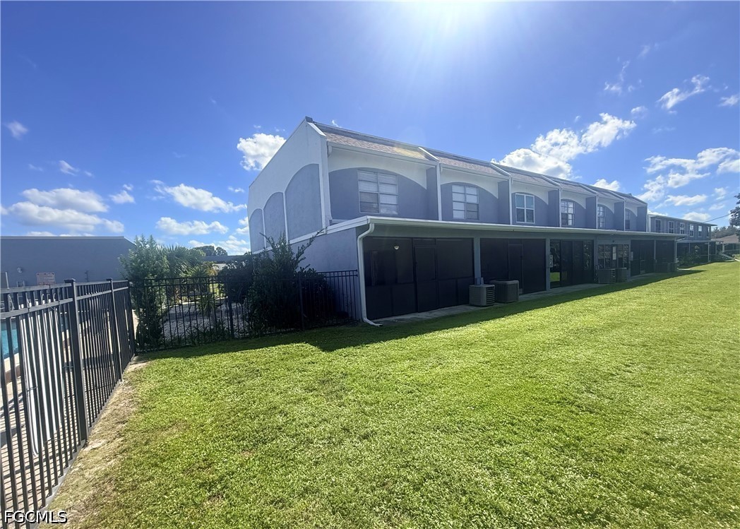 4514 SW 8th Pl Unit 12 — photo