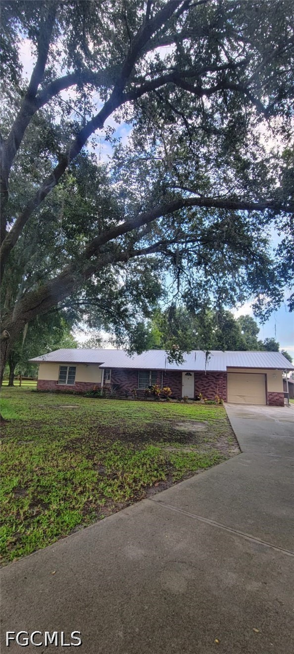 2260 Howard Rd — photo